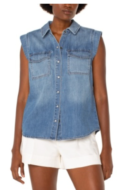 sleeveless shirt w/ pockets