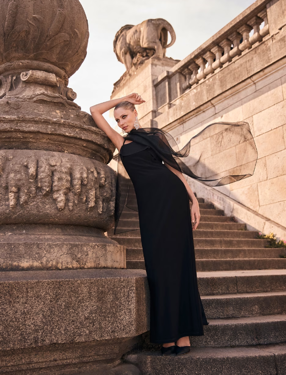 Elegant Off-shoulder Sheath Dress