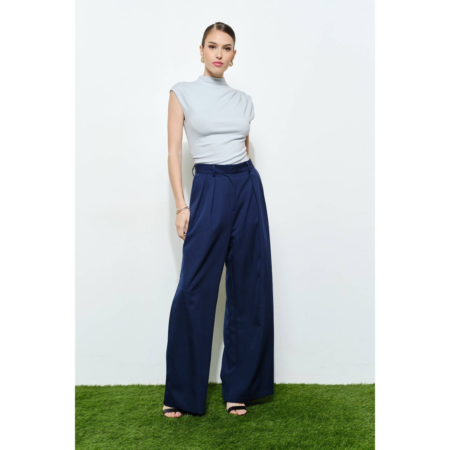 INA - Classic Mock Neck Sleeveless Knit Top
