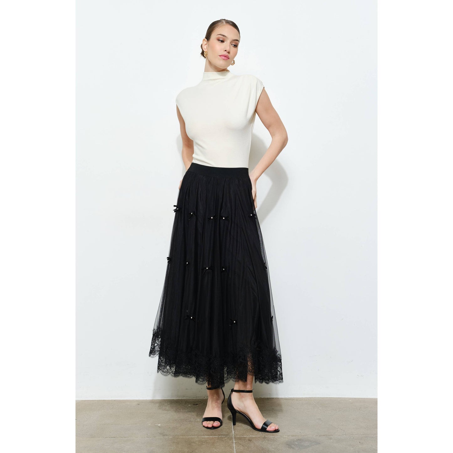 INA - Classic Mock Neck Sleeveless Knit Top