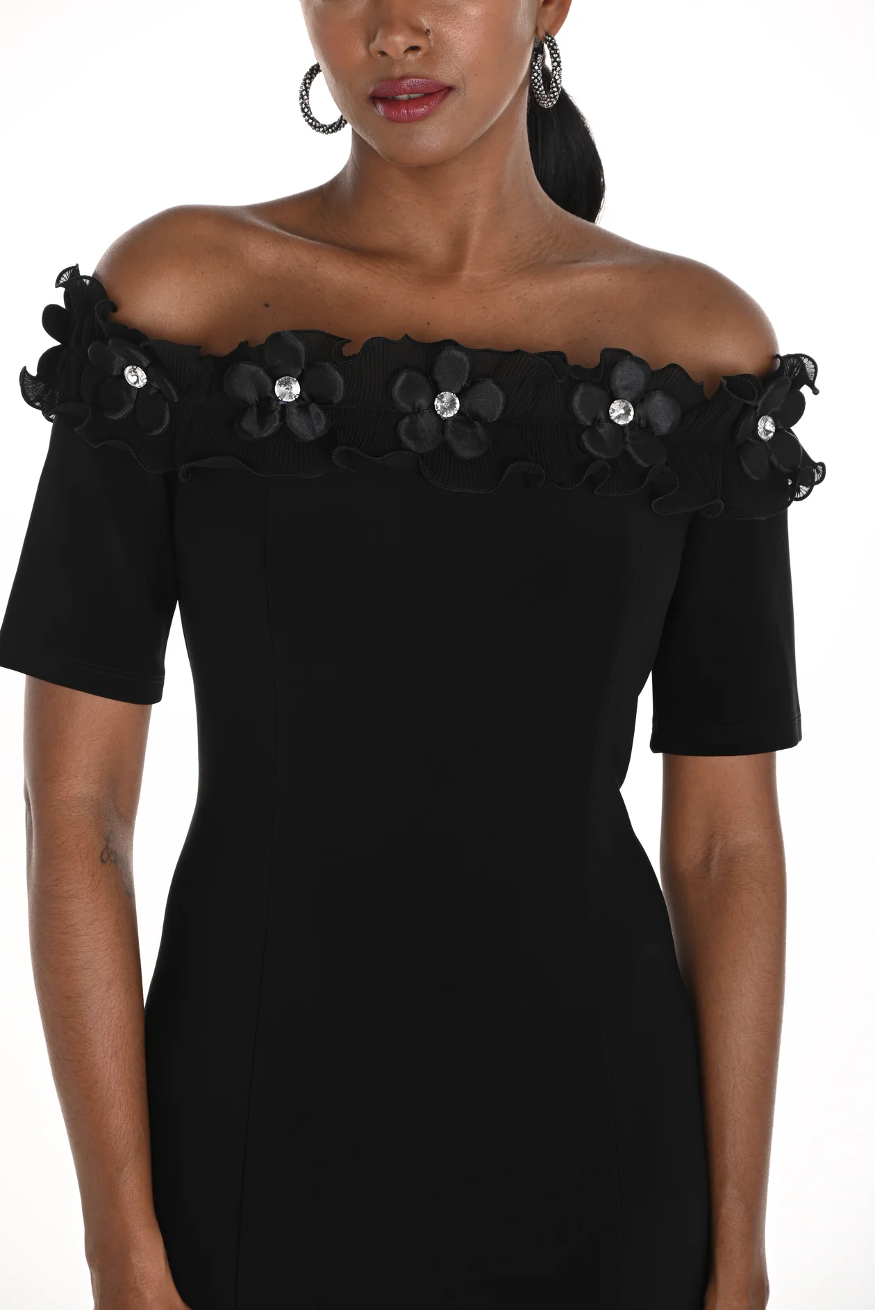 Frank Lyman OFF-SHOULDER DRESS