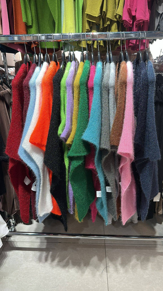 22234B Italian Knit Cozy Warm Poncho with Loop LOOWIE