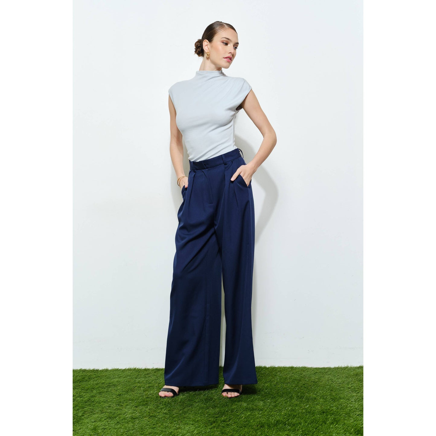 INA - Classic Mock Neck Sleeveless Knit Top
