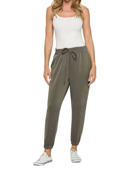 Ariella Jogger w Pockets