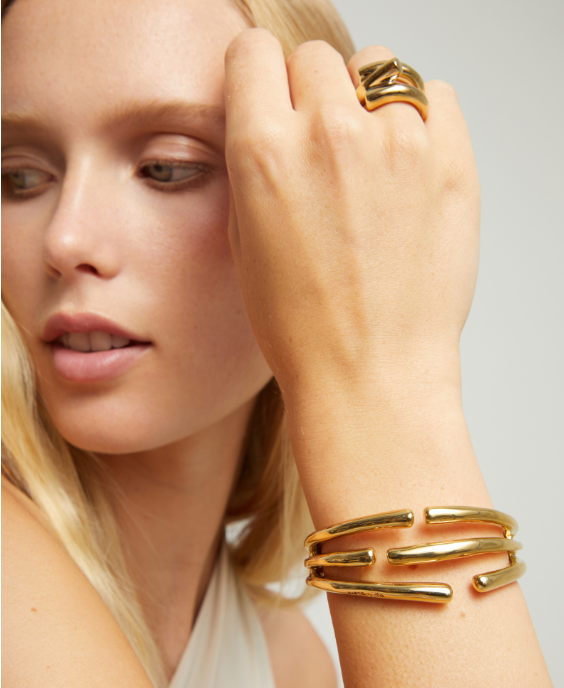 UNO de 50 Bangle bracelet with multiple intertwined organic shapes