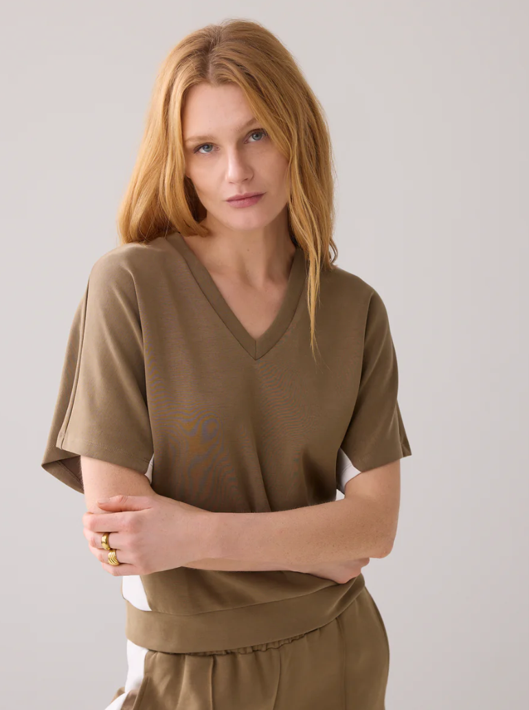 Summum V Neck Short Sleeve Scuba Top