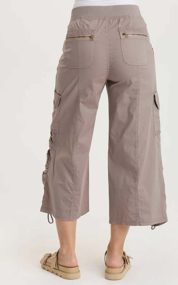 XCVI Muldoon Poplin Ruched Wide-Leg Crop Pant