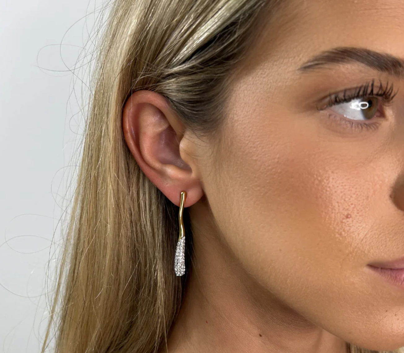 SAHIRA Betty Drop Earring