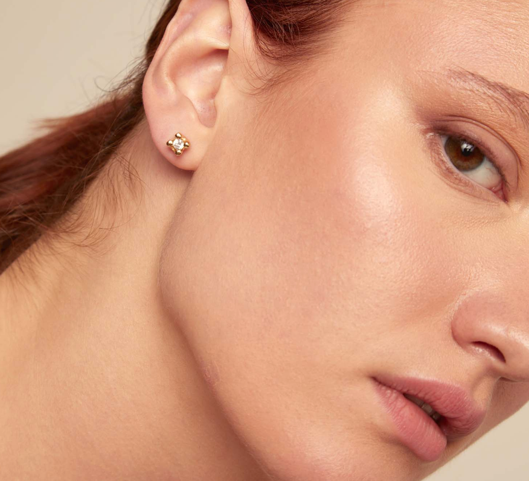 UNO DE 50 Cosmos Stud earrings with white cubic zirconia