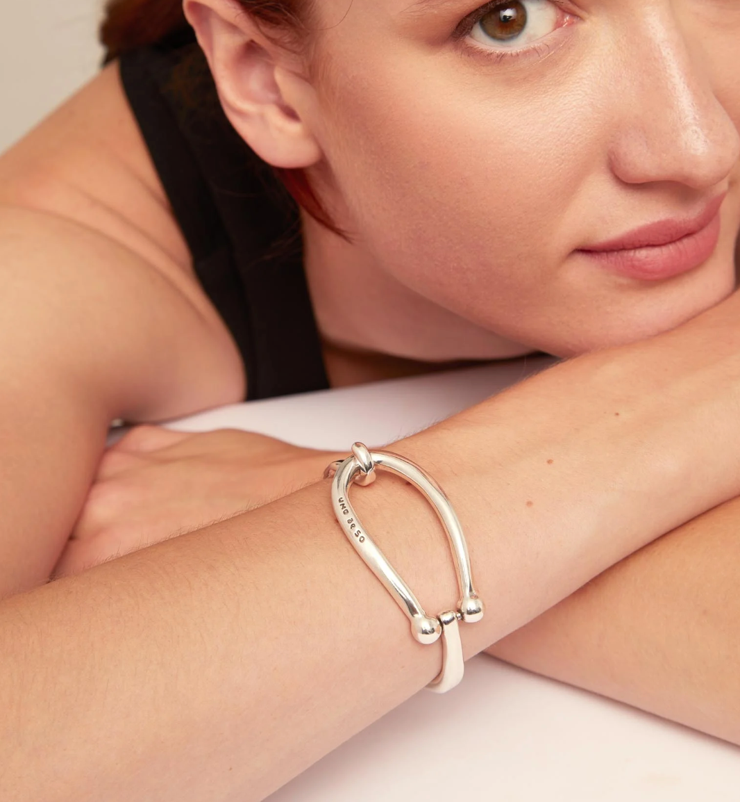 UNO DE 50 Teen Silver Bangle bracelet with large link