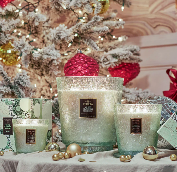 VOLUSPA White Cypress 5 Wick Hearth Candle