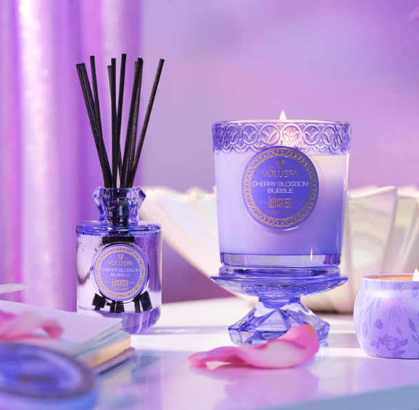 VOLUSPA Cherry Blossom Bubble Boxed Candle