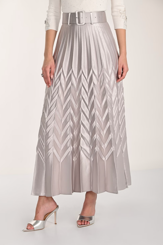 Frank Lyman Elegant Chevron Pleated Skirt