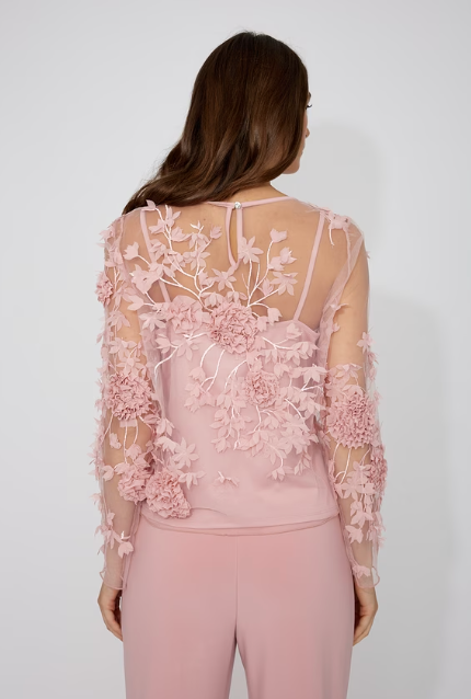 Frank Lyman Floral Embroidered Pullover Style