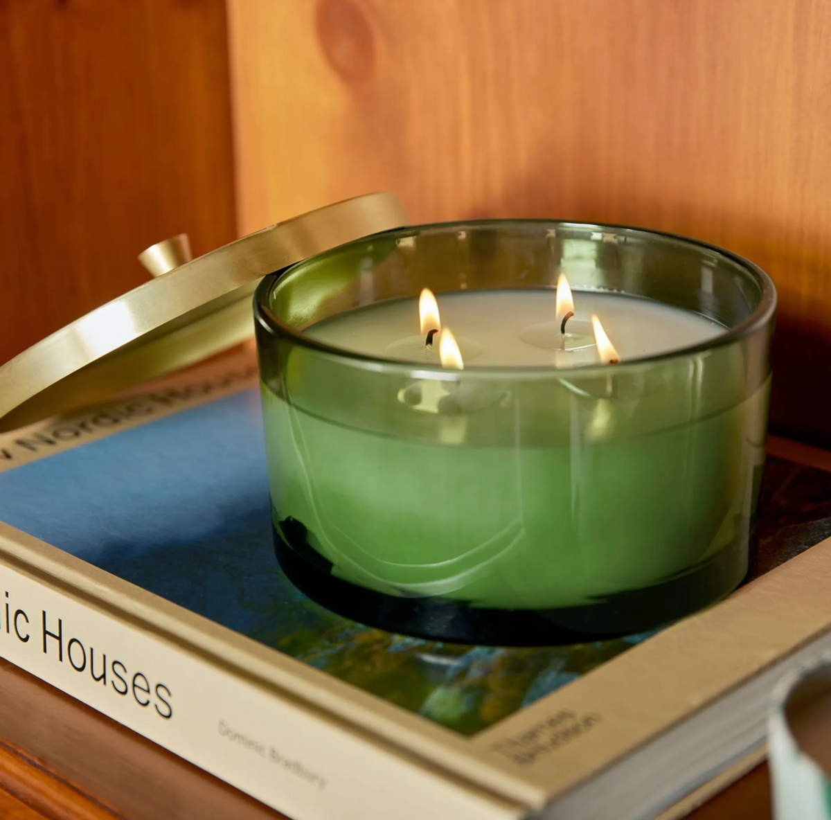 Thymes Frasier Fir Green 4-Wick Candle