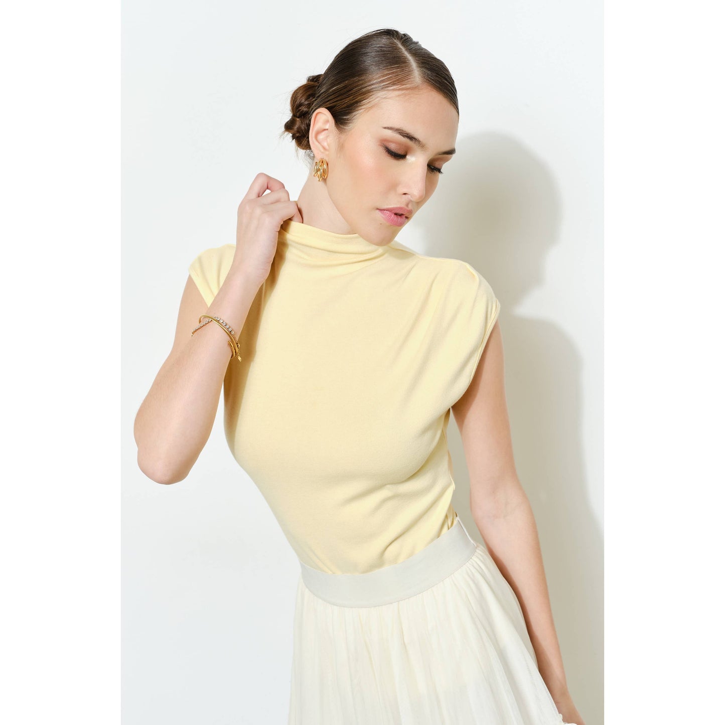 INA - Classic Mock Neck Sleeveless Knit Top