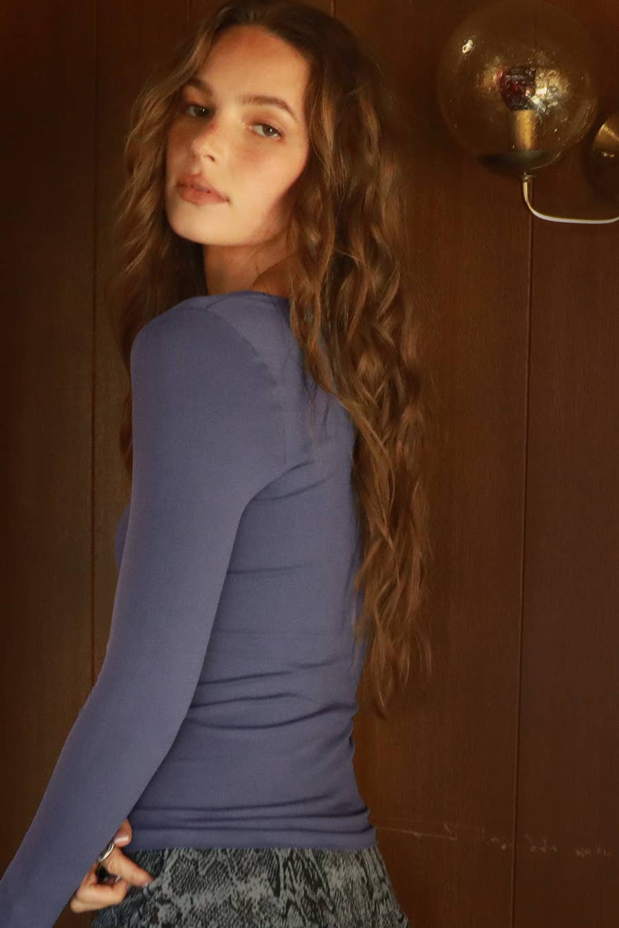 NIKIBIKI  Clean Line Sweetheart L/S Top