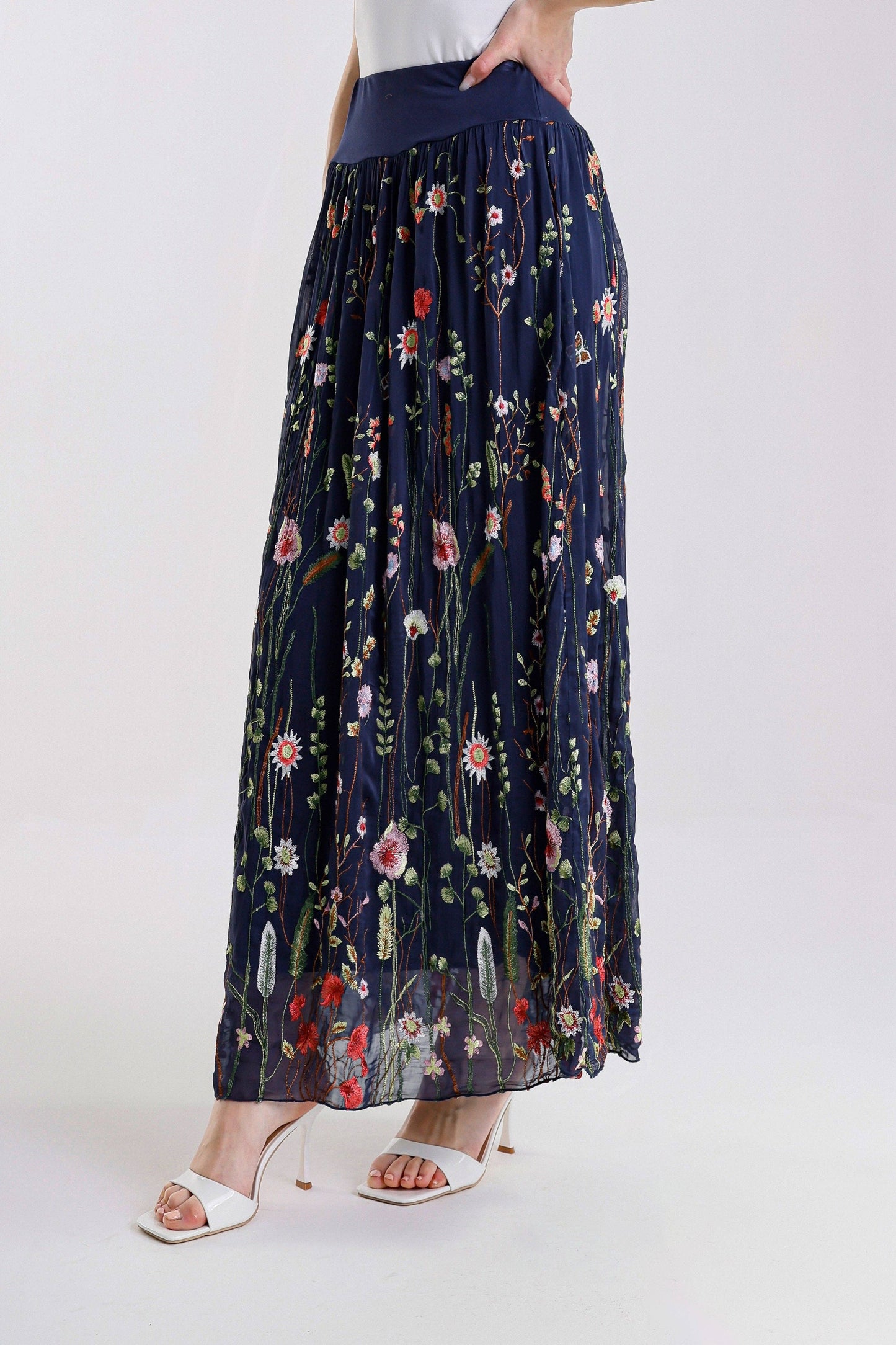 TINA Stephens Italy/Tees By Tina - Sable Garden Silk Skirt (SL202G)